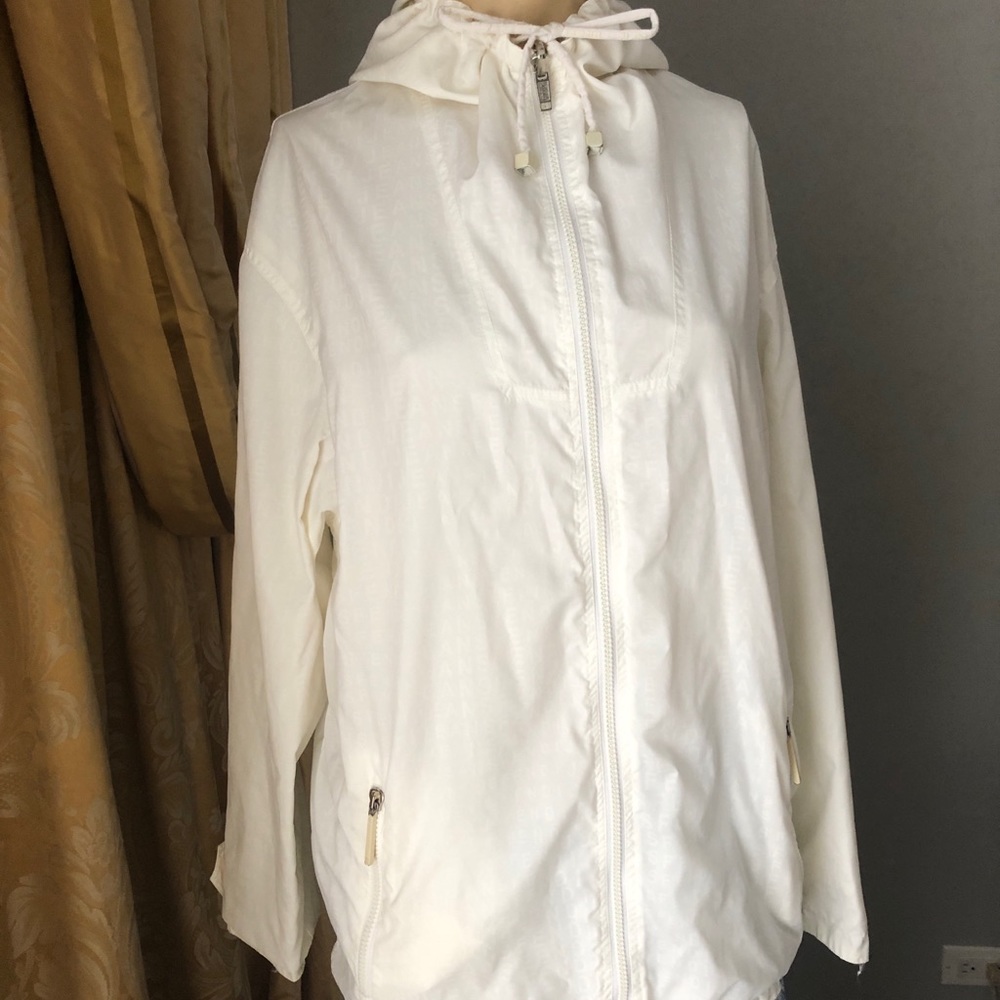AUTH FENDI WHITE LOGO WINDBREAKER ZIP UP LIGHT WEIGHT REVERSABLE HOODED JACKET